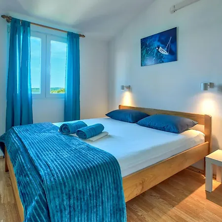 Direkt Am By Interhome Medolino